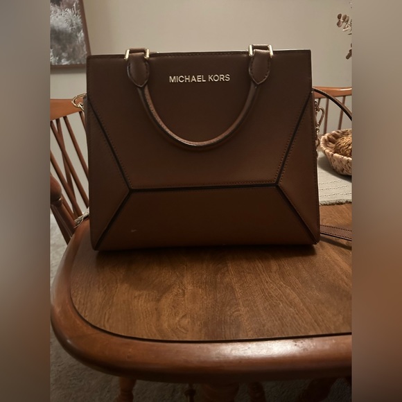 Michael Kors Purse - Picture 2 of 4
